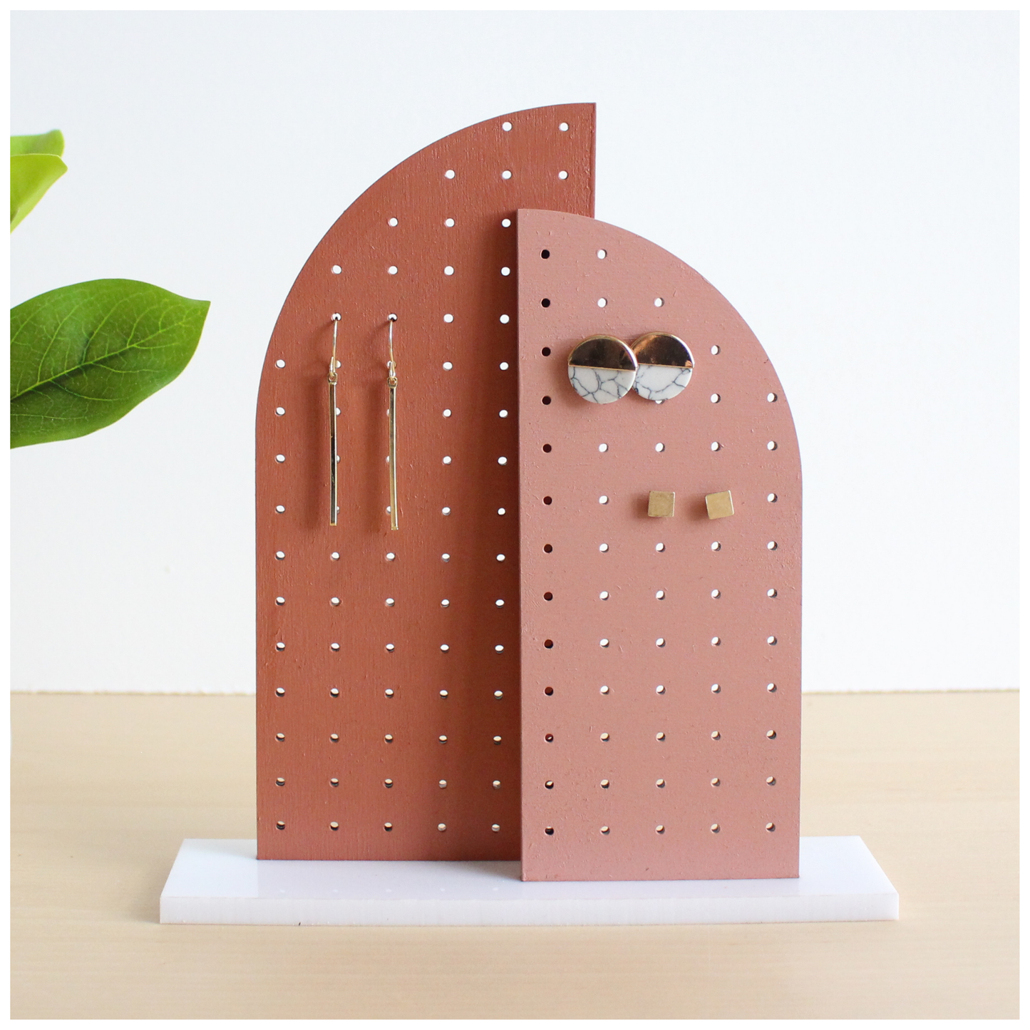 Arch Earring Display