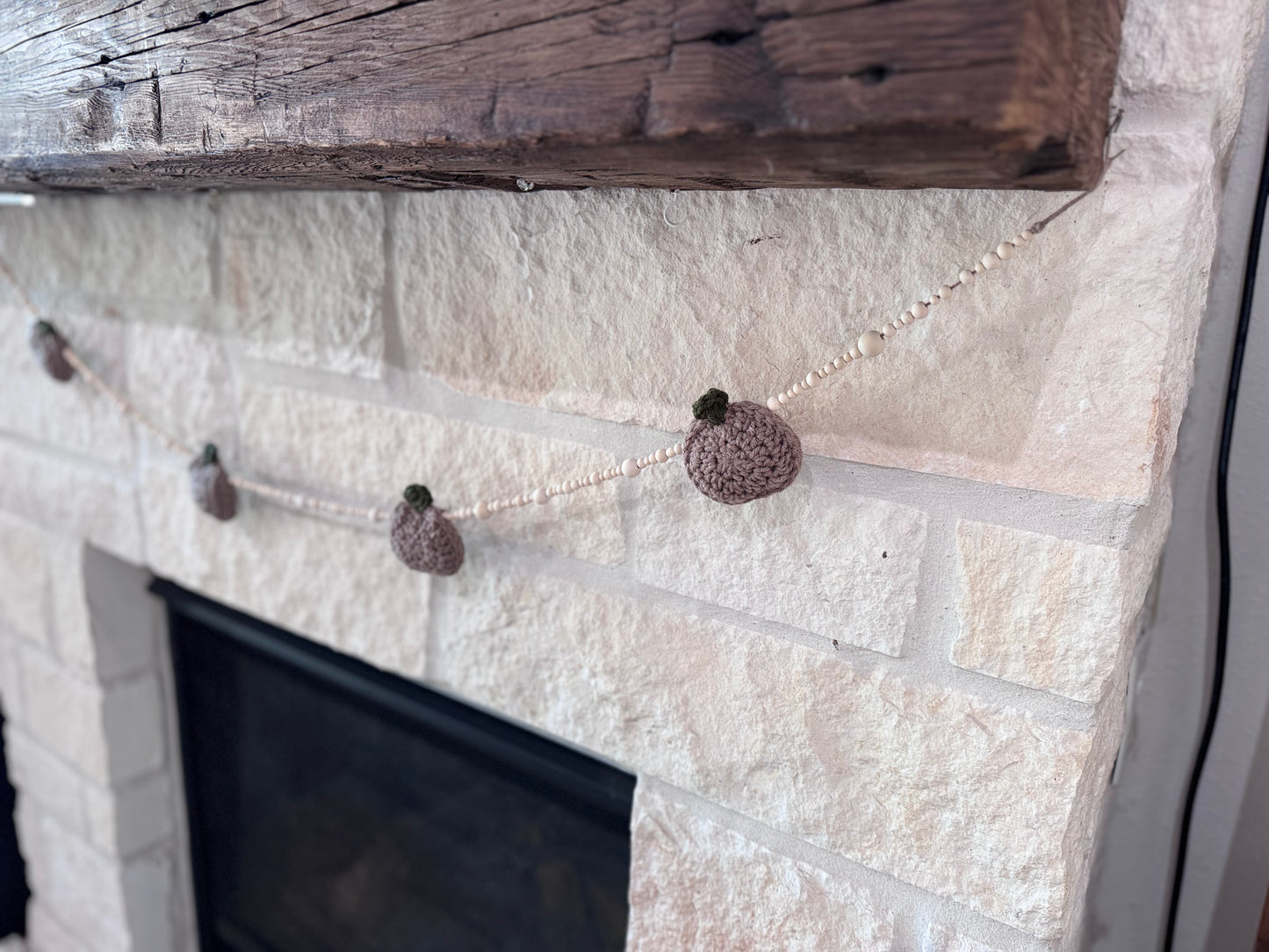 Crochet pumpkin Garland - Fully Beaded Same Color